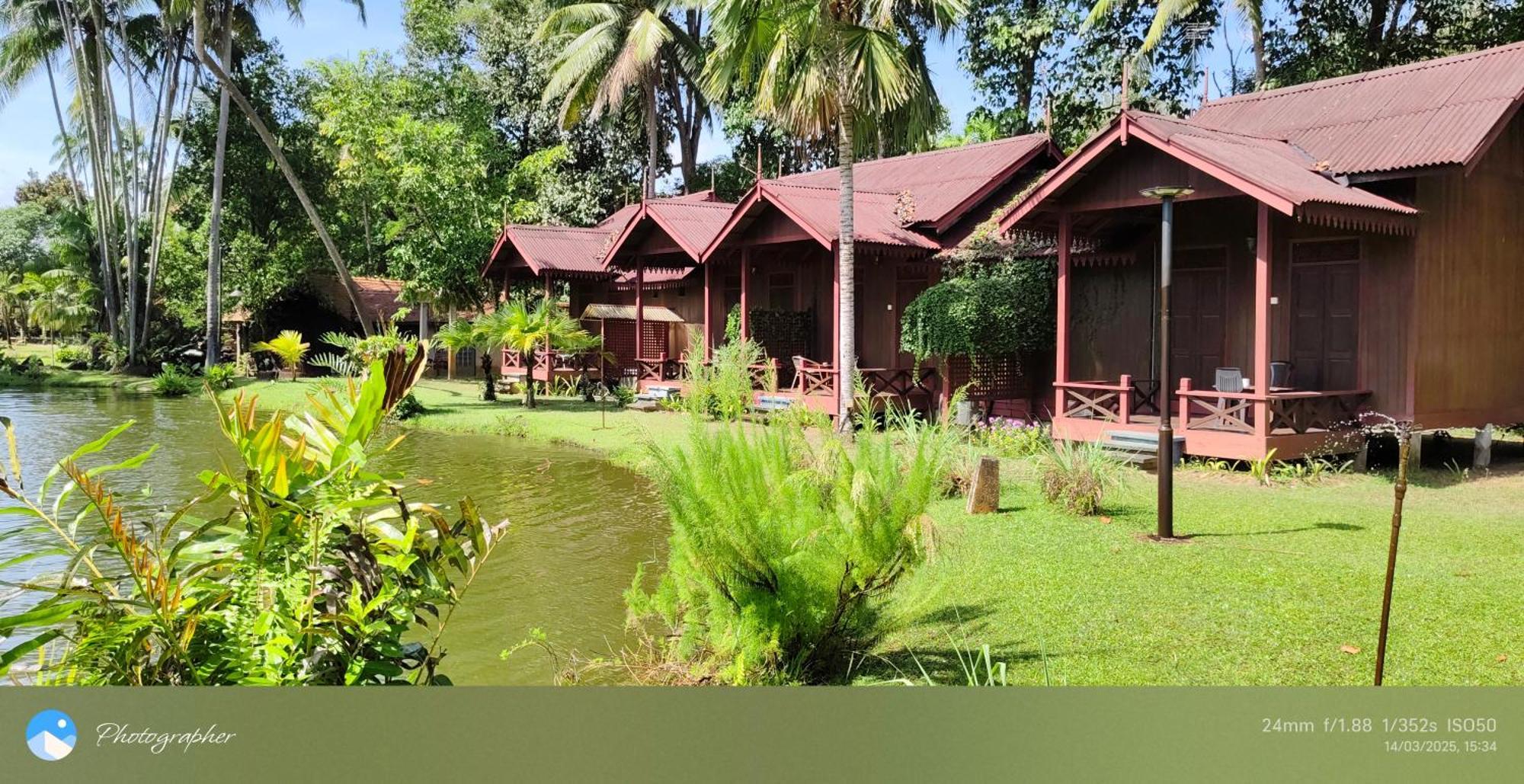 Tanjung Inn Куантан Экстерьер фото